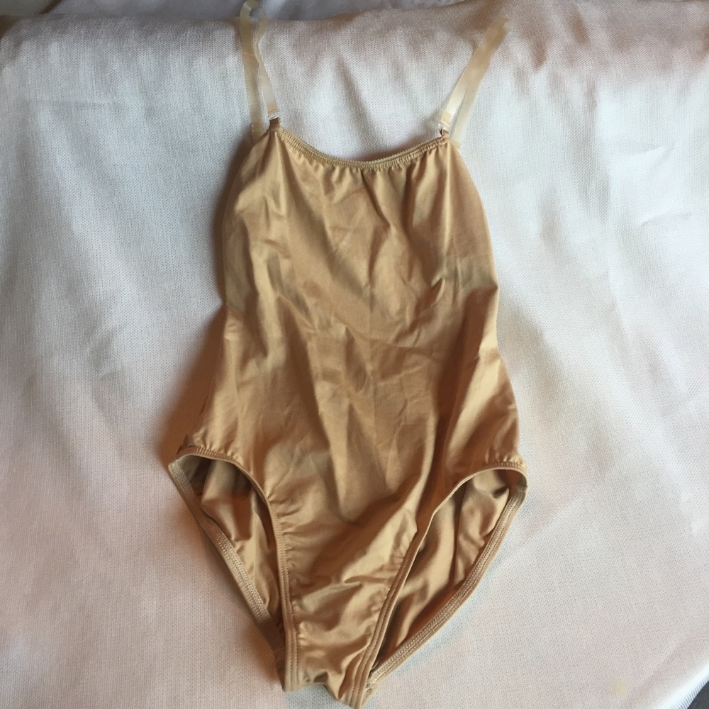 MotionWear Leo LA Nude Adj. Strap Configurations